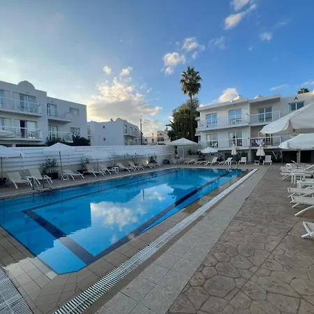 Apartman Tangerine With Pool In Ajía Nápa